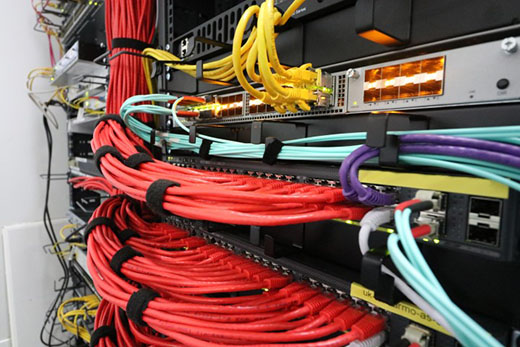 انجام کلیه خدمات پسیو شبکه های کامپیوتری در خرم آباد